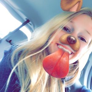 Meet your Posher, Abigail